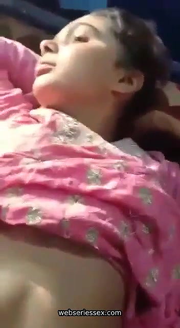 Extremely cute college bald pussy fucking lover viral mms