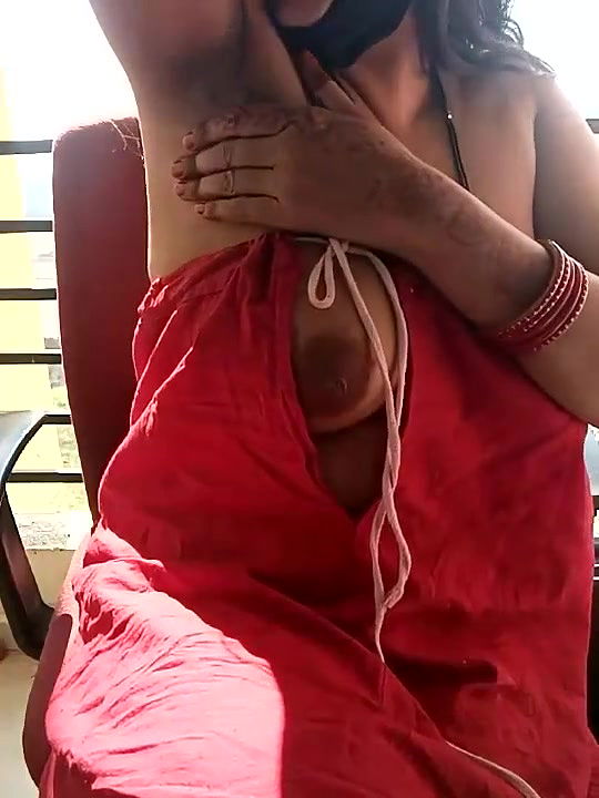 MILF Licking her Armpit and Boobs Show and Pressing