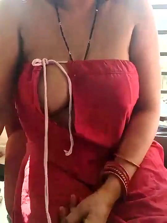 MILF Licking her Armpit and Boobs Show and Pressing