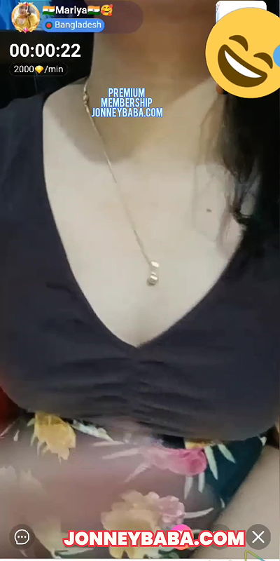 Horny bhabhi chamet nude show