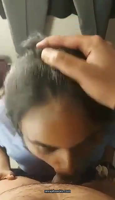 Shopping mall girl sucking manager dick