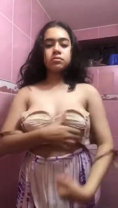 Snapchat Compilation of Hot Teens After Break up