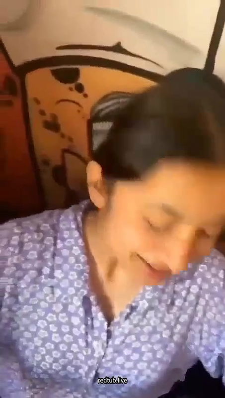 Super cute  college girl doggy fuck bf mms