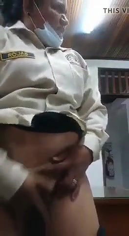 desi women security guard hard fingering on night duty