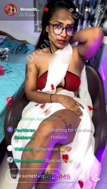 Tamil Fashion Model Veena Thaara Paid Live Show