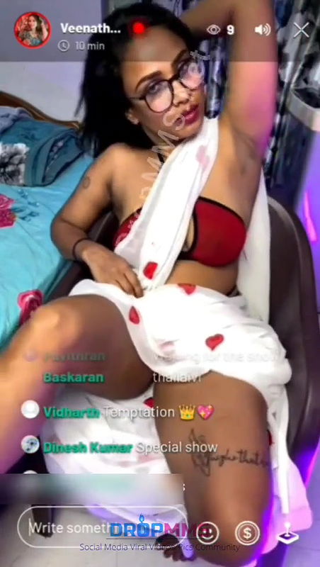 Tamil Fashion Model Veena Thaara Paid Live Show