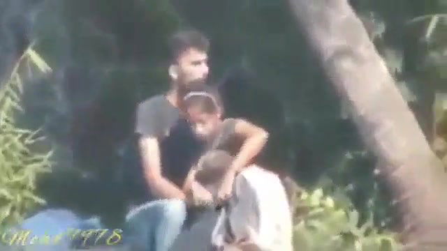 desi lovers in delhi park