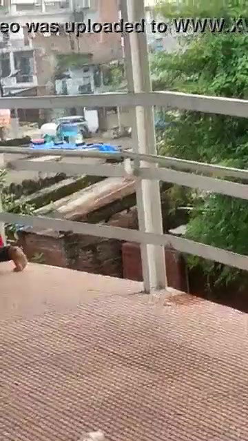 desi fucking in railway over bridge