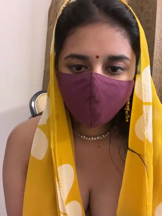 Disha Sharma Boobs and Ass Show