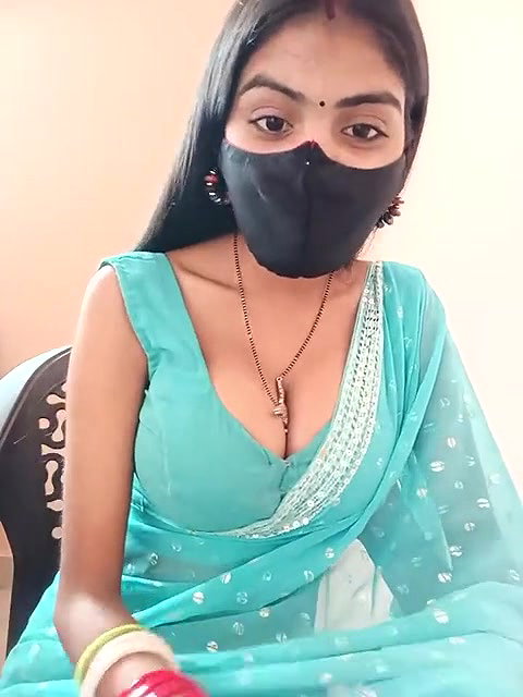 Married Girl Jaiska Kaur Showing Boobs on fan Demand