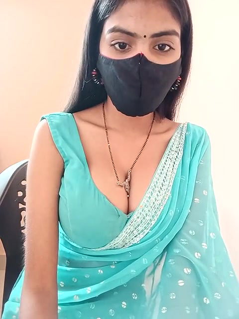 Married Girl Jaiska Kaur Showing Boobs on fan Demand