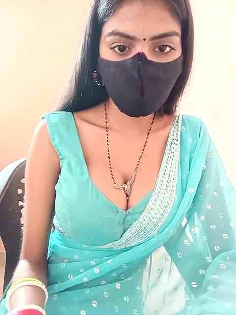 Married Girl Jaiska Kaur Showing Boobs on fan Demand