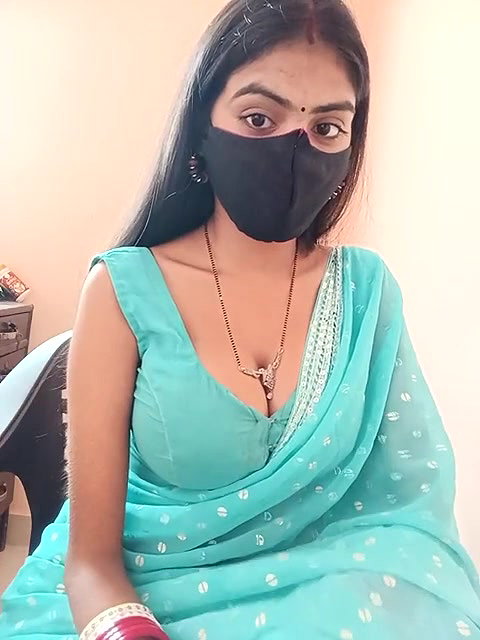 Married Girl Jaiska Kaur Showing Boobs on fan Demand