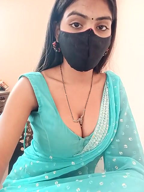 Married Girl Jaiska Kaur Showing Boobs on fan Demand