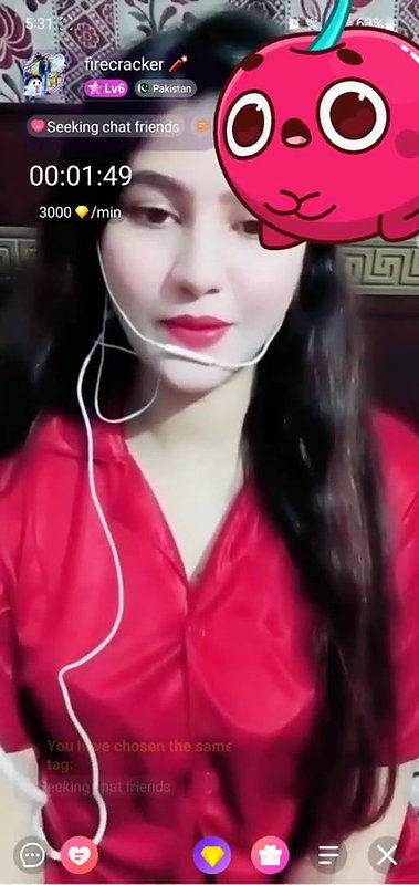 Famous Beautiful Paki Girl Showing  On Chamet Live Exclusive