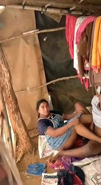 Desi village bhabi hard fuck neighbor caught