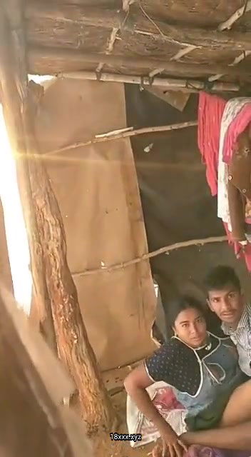 Desi village bhabi hard fuck neighbor caught