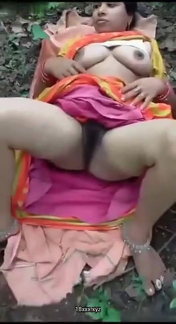 Village hairy randi blowjob and sex in jungle