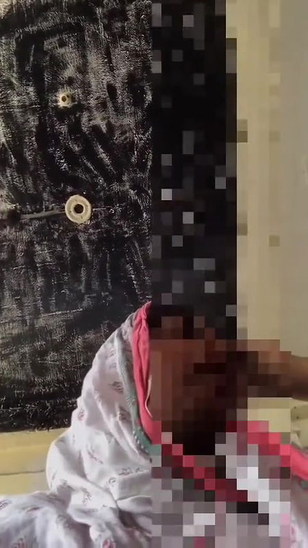 Beutiful Hijabi Girl With Lover