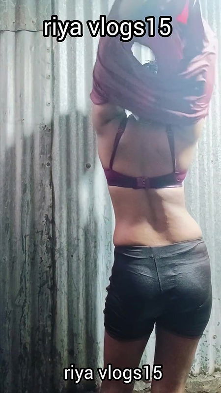 Youtuber ria hoy bath vlog