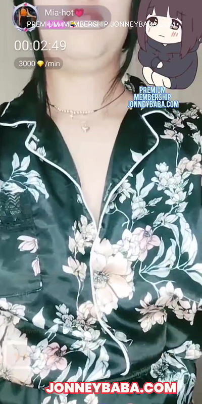 Mia Hot nude chamet privet show