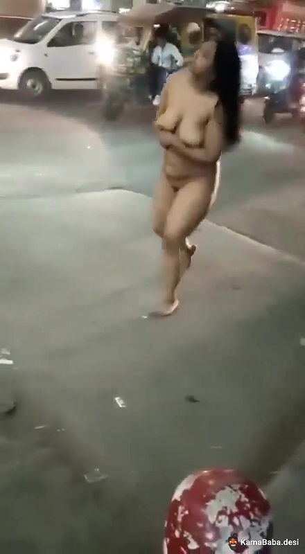 Kolkatanakedwomenwalking