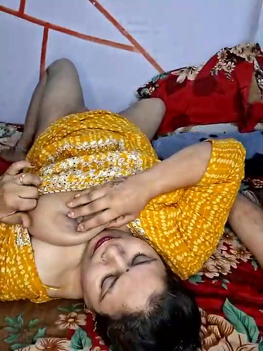 Slutty Aunty Giving Blowjob