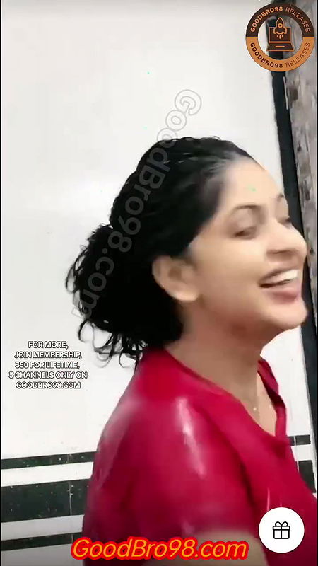 Ayushi Bhagat Tango Braless