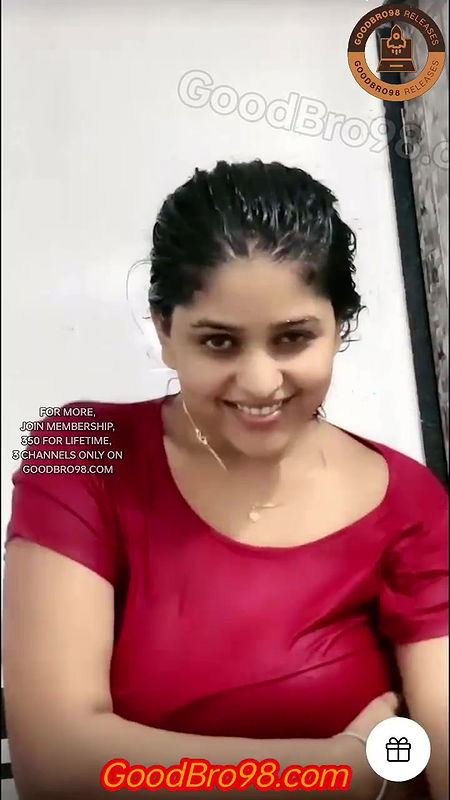 Ayushi Bhagat Tango Braless