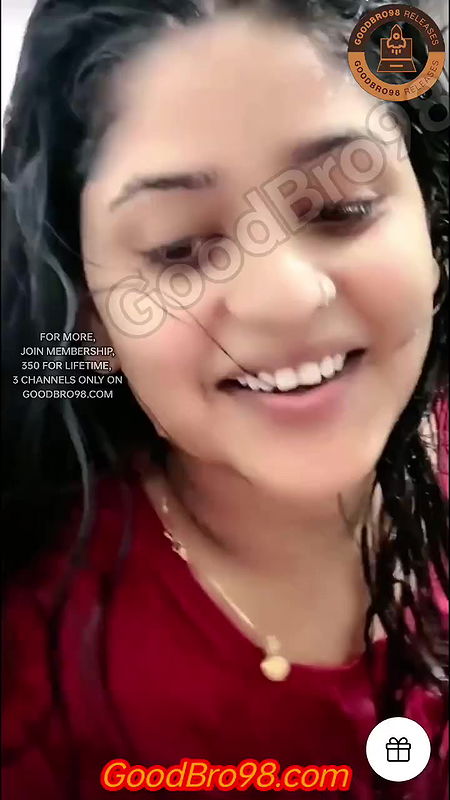 Ayushi Bhagat Tango Braless