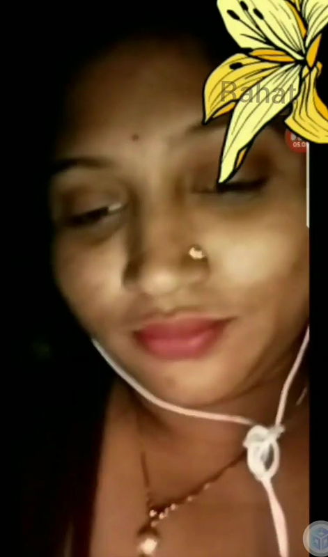 Desi sexy bhabi fing in cam