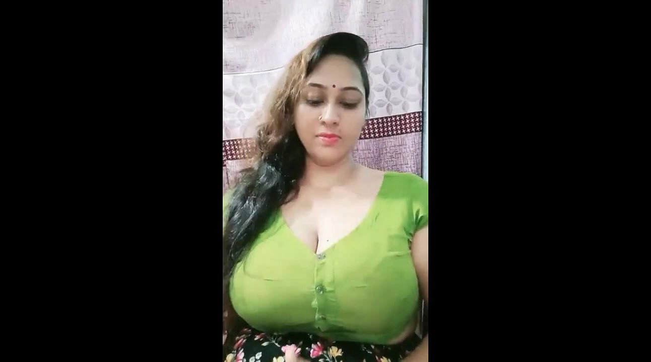 Big Boob Bangladeshi Girl