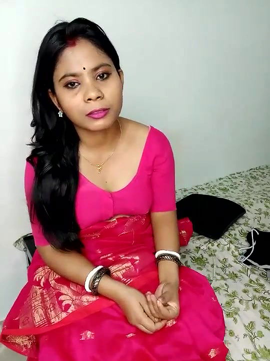 Beautiful Married Desi Girl Boobs Show and Blowjob to BF