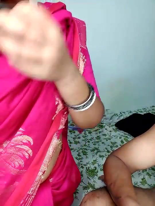 Beautiful Married Desi Girl Boobs Show and Blowjob to BF