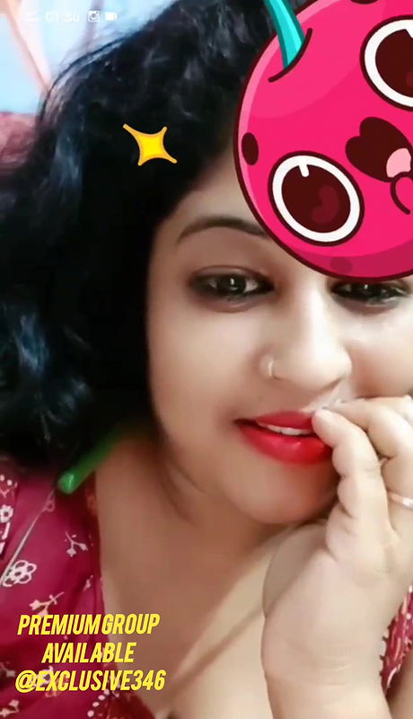 Sangita  chamet with face