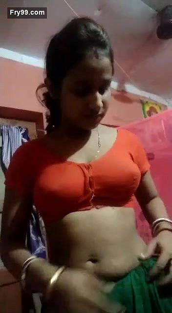 Desi village bhabi opne hr sare
