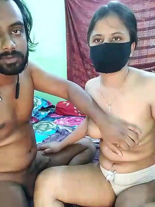 Naked Couple Kissing and Boobs Sucking