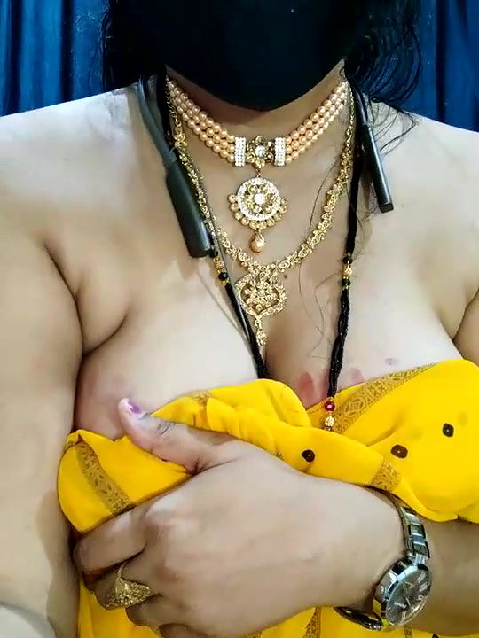 Full Naked Chubby Aunty