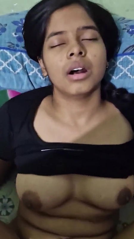 desi horny babe giving blowjob n missionary fuck  clipsdesi horny babe missionary fuck mpp