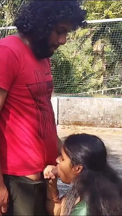 Mallu girl outdoor blowjob