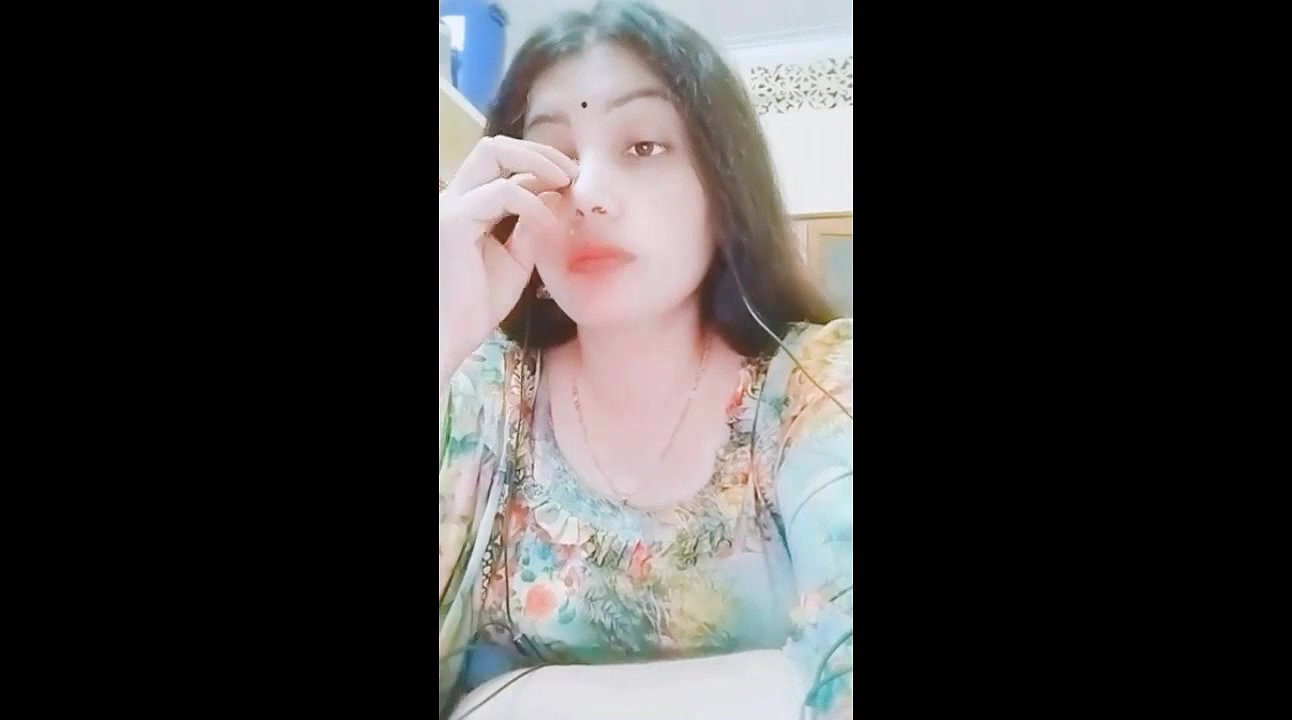 Beautyful Bangladeshi Girl Live Show