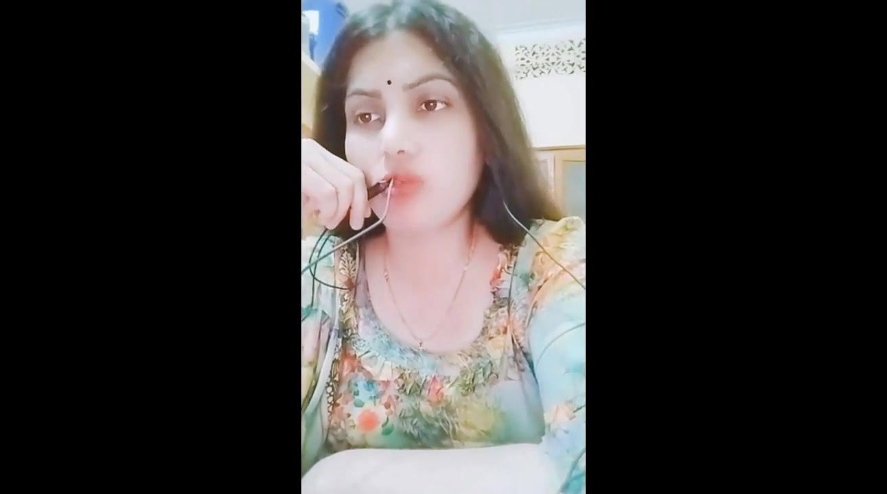 Beautyful Bangladeshi Girl Live Show