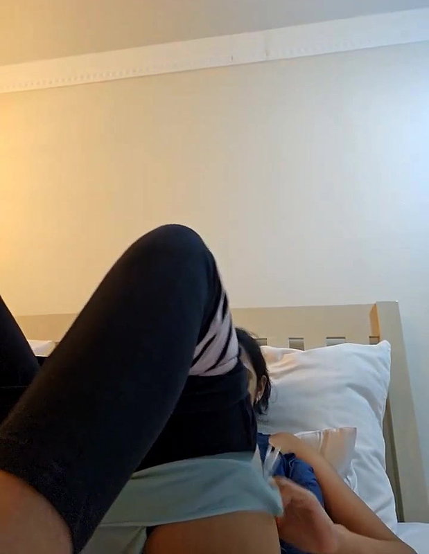 ShowingBoobs Pussy hole