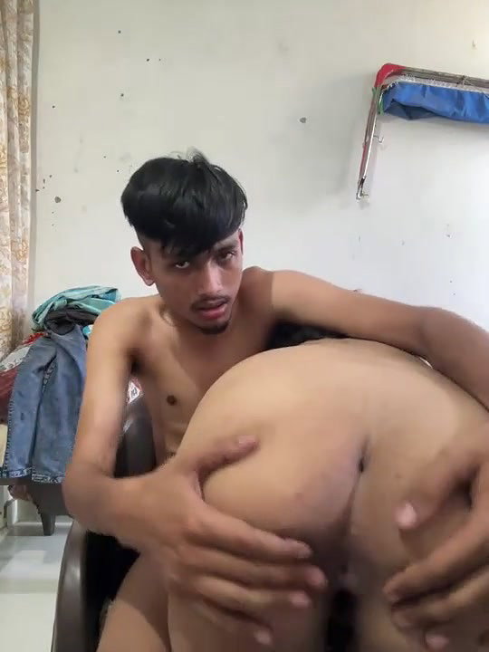 Full Naked cute girl giving blowjob and fucking