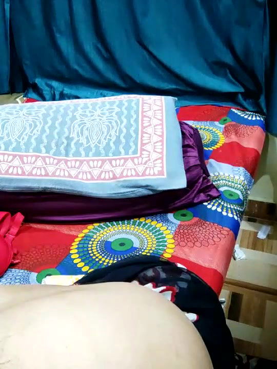 MILF Pussy Fingering with Dildo and Cuming