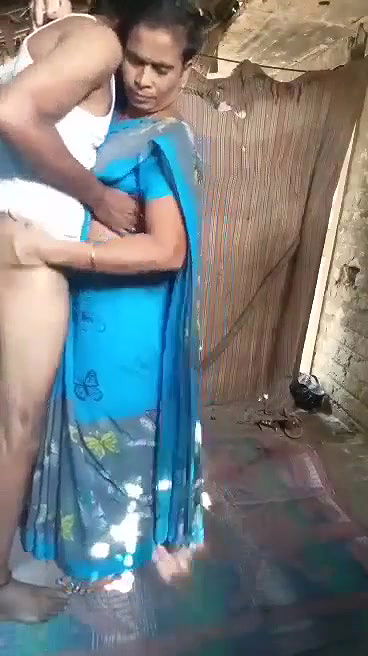 Mature village Randi sex with her customer