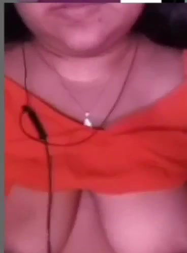 Horny Chubby Girlfriend Showing And Masturbating With Cucumber