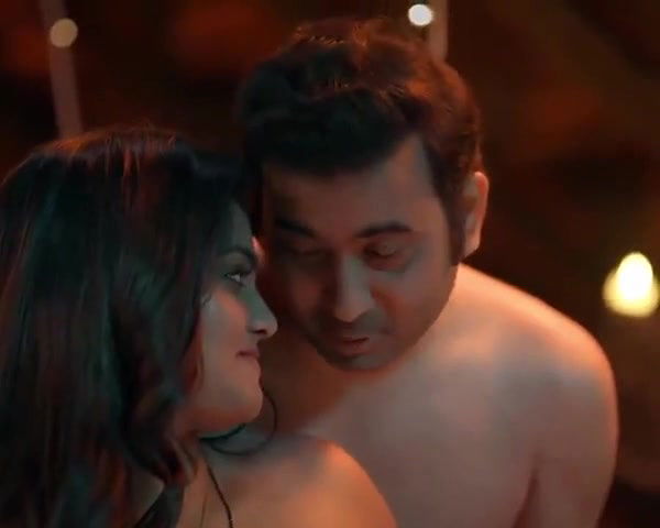 Bharti jha big boobs show in web seriers