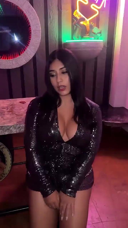 Desi new golddigger