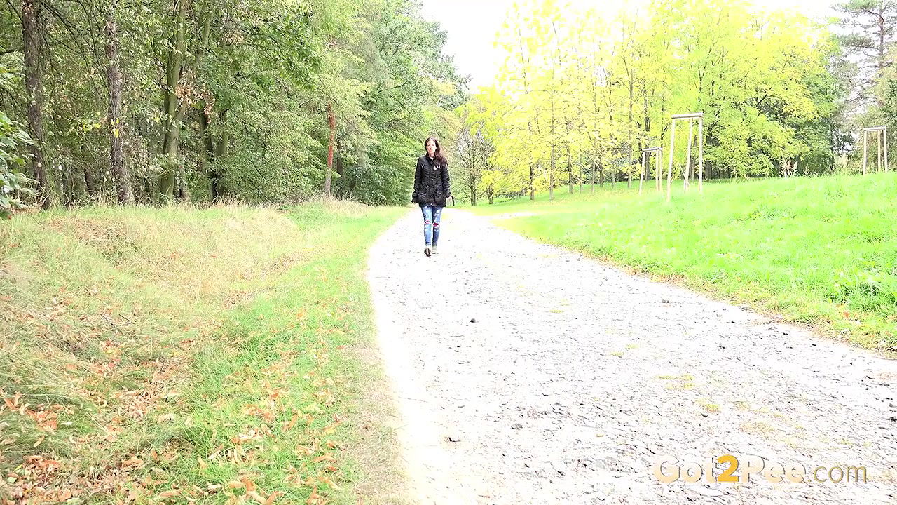 Ali Bordeaux watches her piss streams flowing